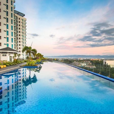 C Suites At Mactan Newtown Lapu-Lapu City Kültér fotó