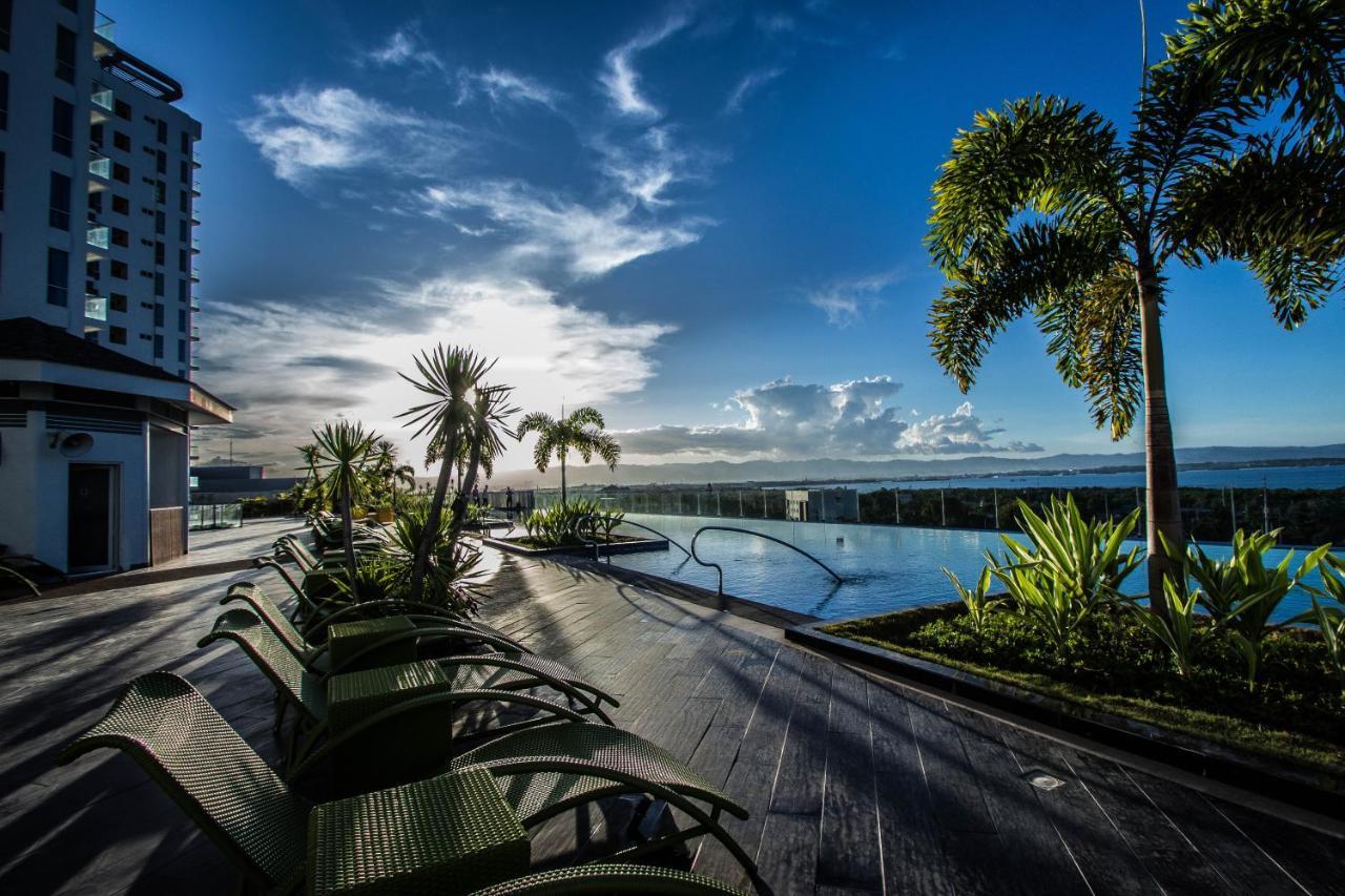 C Suites At Mactan Newtown Lapu-Lapu City Kültér fotó